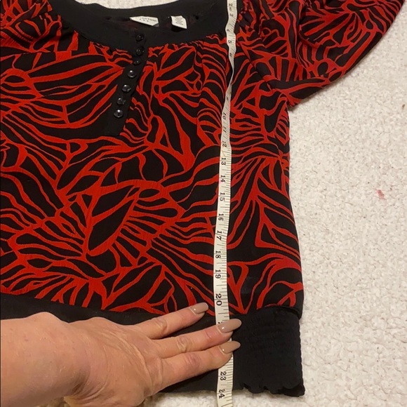 Covington Blouse size Small - Picture 11 of 11